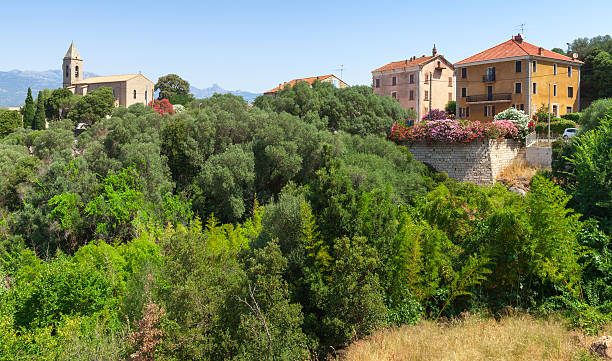 Hôtels à Figari