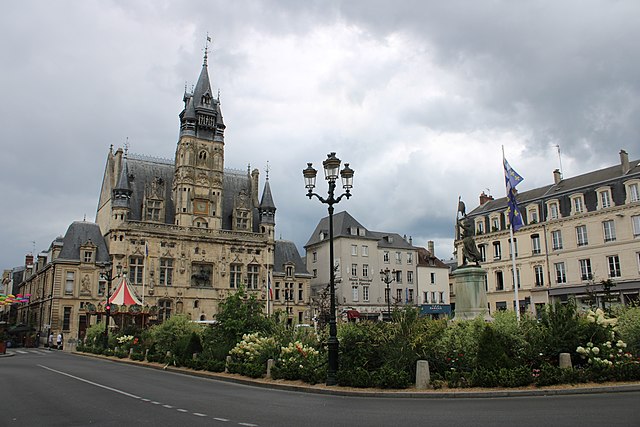 Hôtels à Compiègne